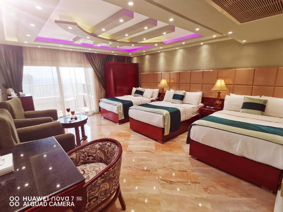 Pyramids Nile Tower Hotel Cairo Exterior photo