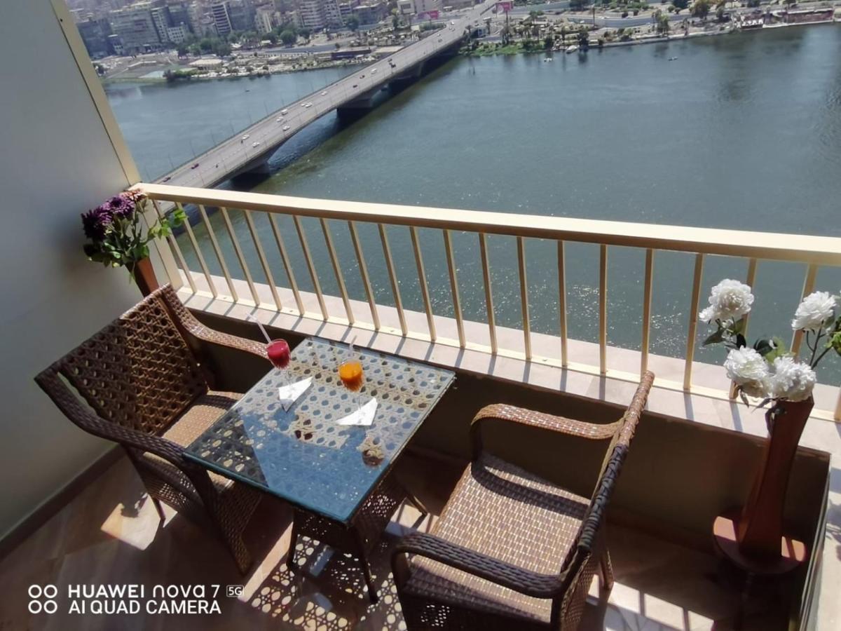 Pyramids Nile Tower Hotel Cairo Exterior photo